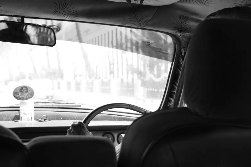 The Human Lie Detector in the Front Seat: What Alacati's Cab Drivers Know About Reading People